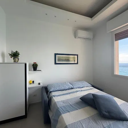 Апартаменты Spinone Sea View A Few Steps From The *