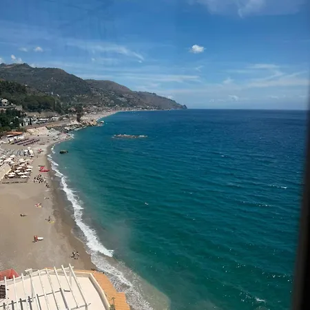 Апартаменты Spinone Sea View A Few Steps From The Таормина